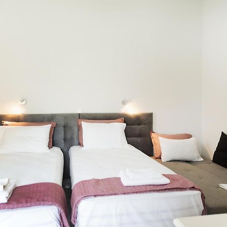Kates Apartments Kávos Zewnętrze zdjęcie
