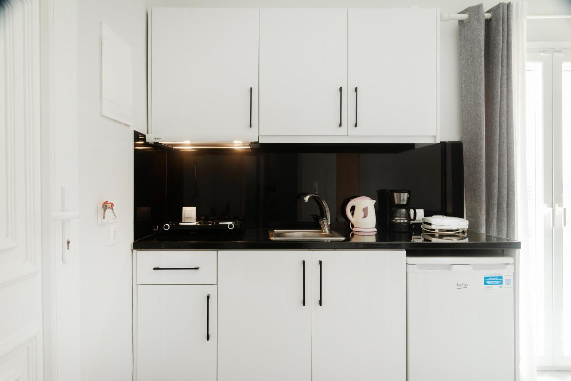 Kates Apartments Kávos Zewnętrze zdjęcie