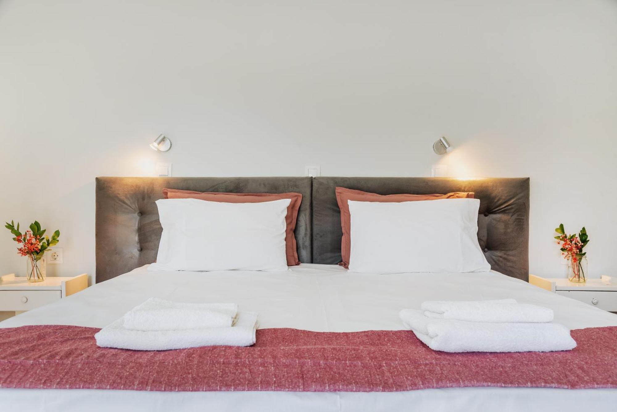 Kates Apartments Kávos Zewnętrze zdjęcie