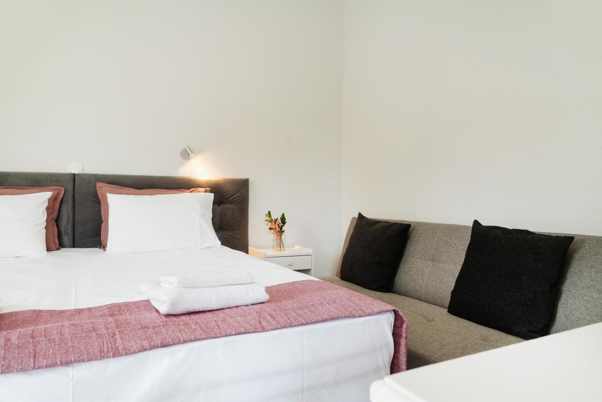 Kates Apartments Kávos Zewnętrze zdjęcie